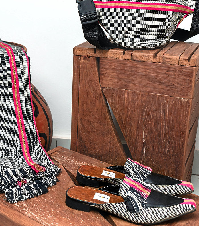 Mules, mocassins sans dos Tash- Kente