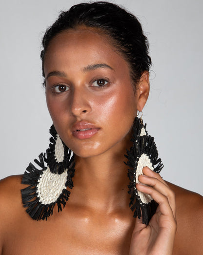 "Sphere BW” Oversized Circular Earrings in Raphia