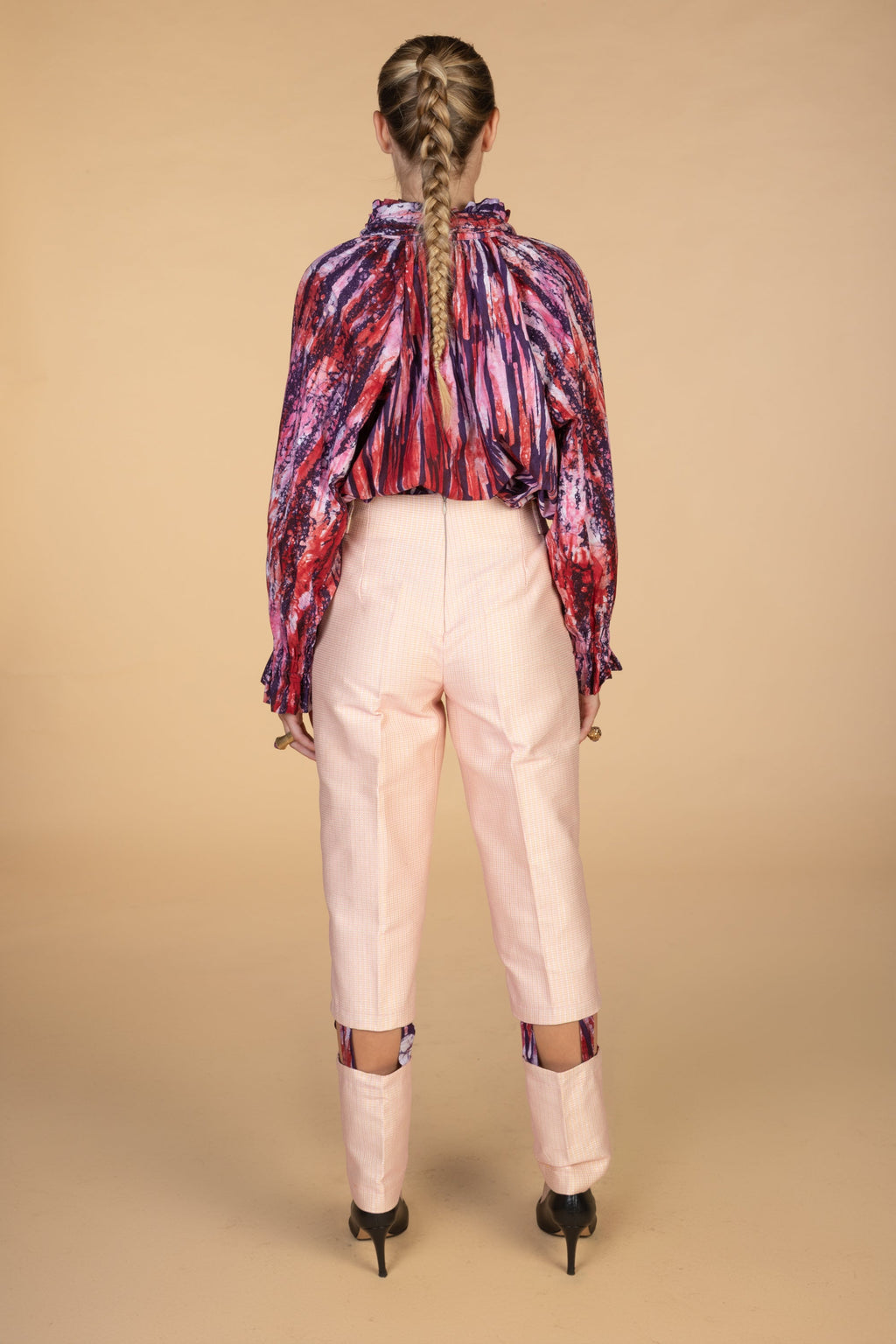 “Sona” bordeaux (Camicia di cotone con pieghe intorno al collo)