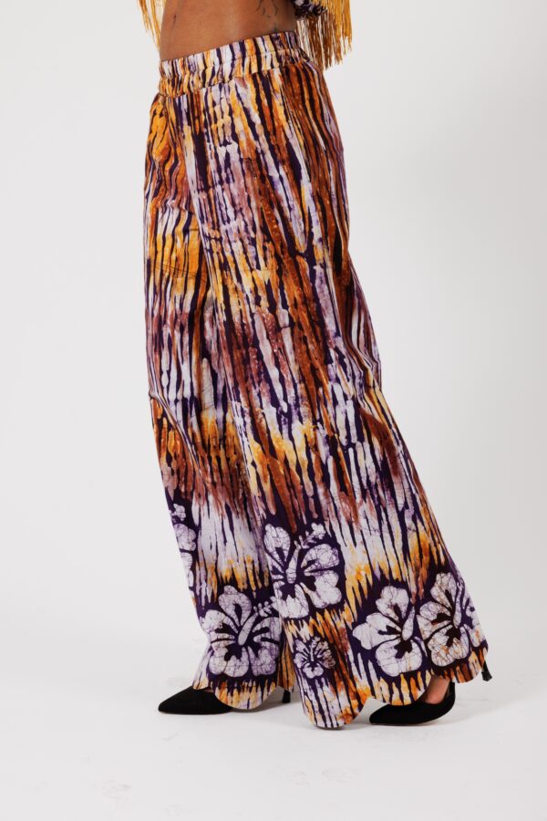 FRIDA, brown wide-leg batik trousers - Image 4