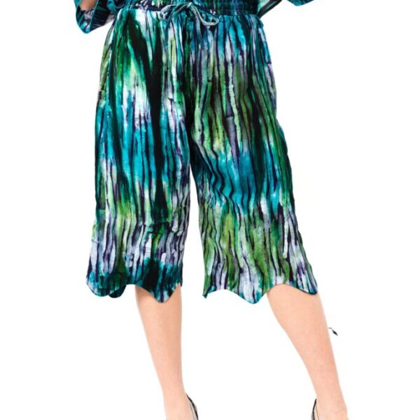 BIBI SH, Green 3/4 Batik Shorts